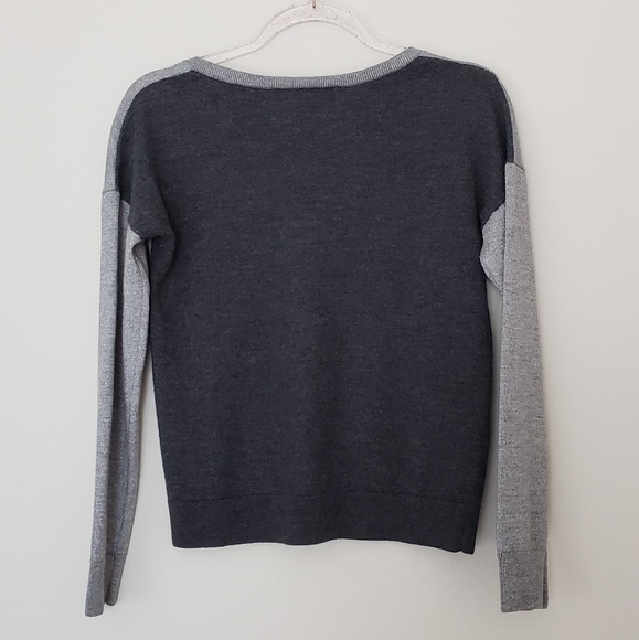 Silver & Grey Banana Republic Top - Picture 4 of 4